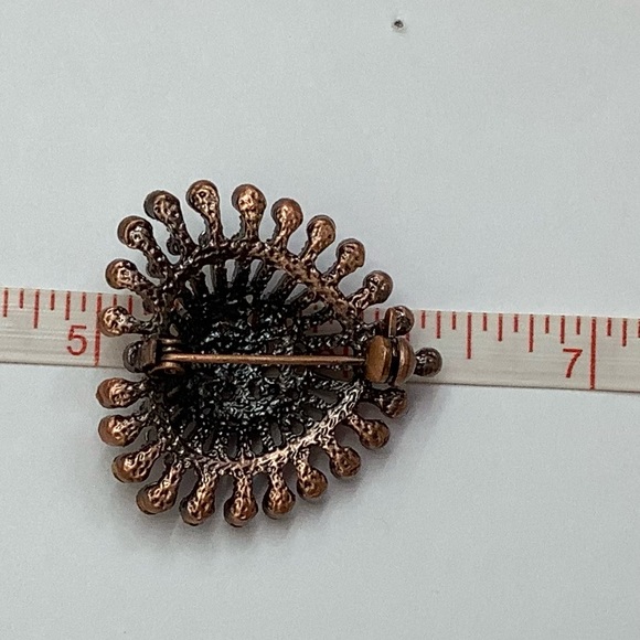 Pink Rhinestone Heart Shaped Brooch - Picture 6 of 8